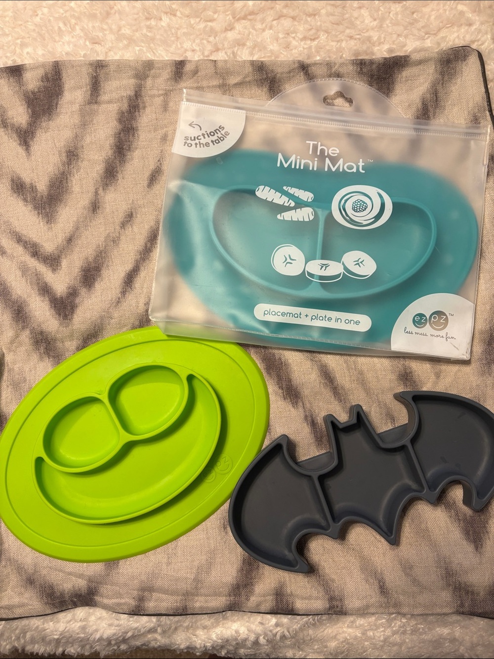 Suction Baby Placemat plates Set of 3 eZ Pz, Nuby and Bumkins